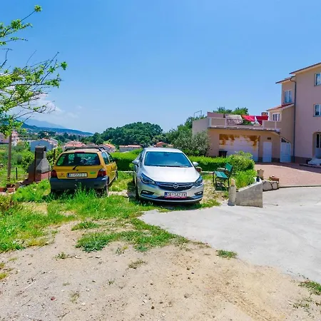 Slavko Apartment *